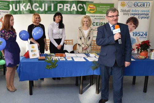 targi_pracy_pinczow02.jpg