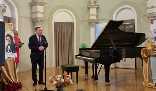 chopin_busko1_01.jpg